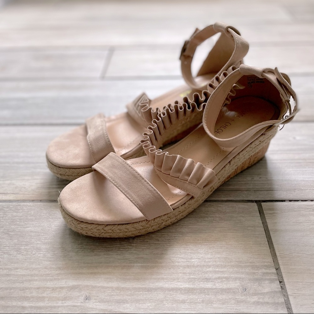 Natural color platform ruffle sandal